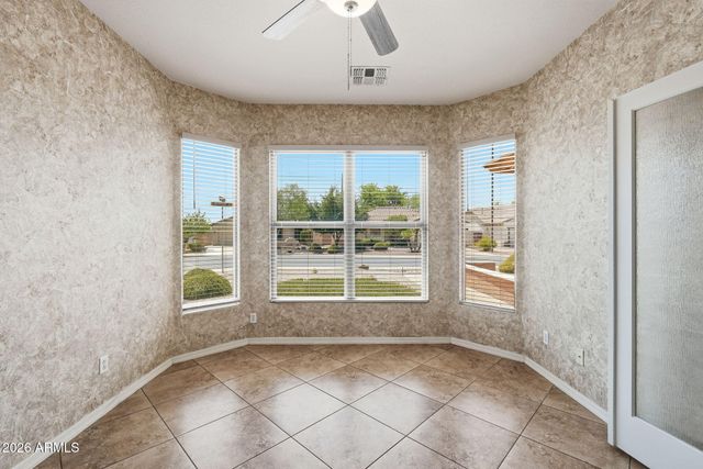 3220 E GLENEAGLE Drive, Chandler, AZ 85249