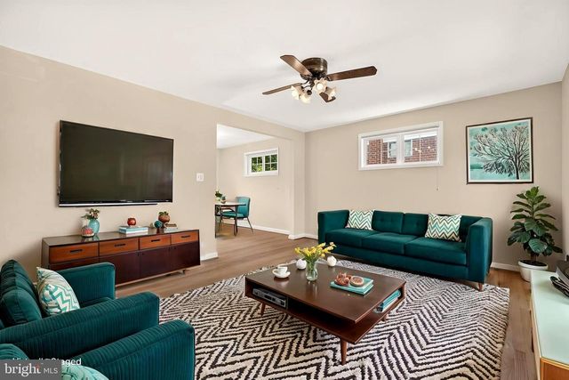 11407 GRAYLING LN, Rockville, MD 20852