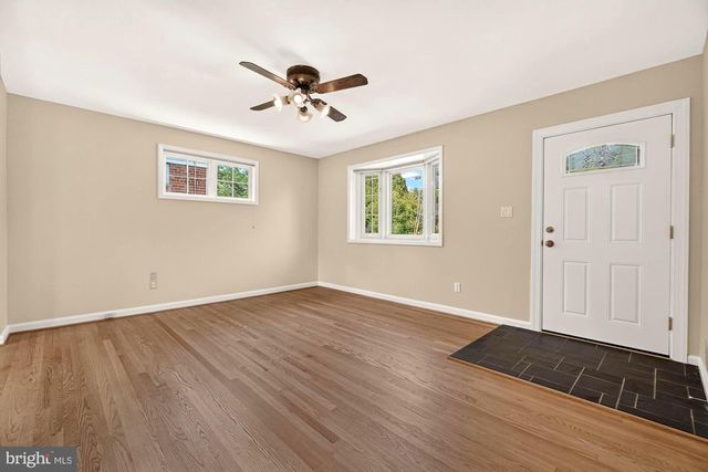 11407 GRAYLING LN, Rockville, MD 20852