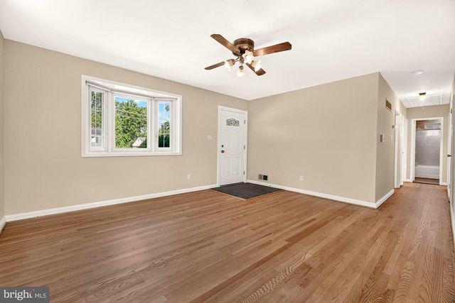 11407 GRAYLING LN, Rockville, MD 20852
