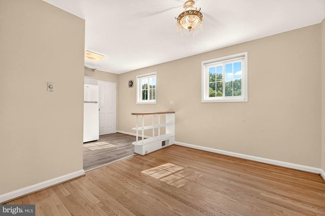 11407 GRAYLING LN, Rockville, MD 20852