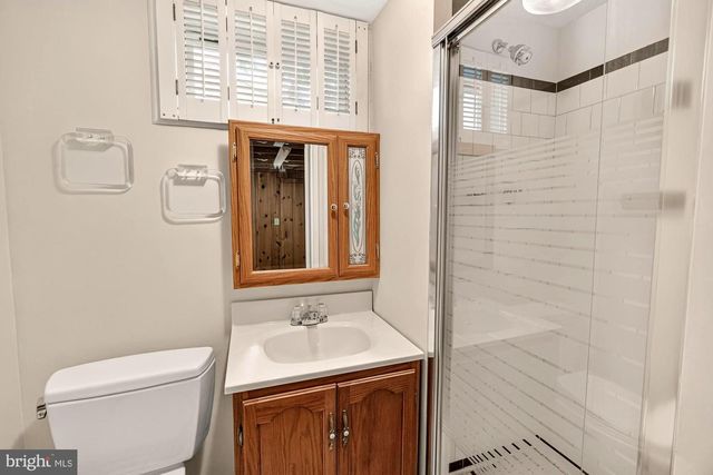11407 GRAYLING LN, Rockville, MD 20852