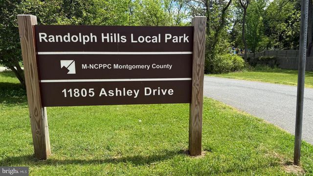 11407 GRAYLING LN, Rockville, MD 20852