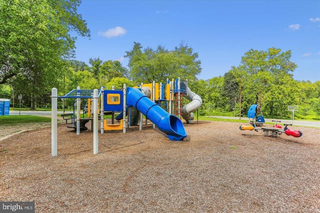 11407 GRAYLING LN, Rockville, MD 20852