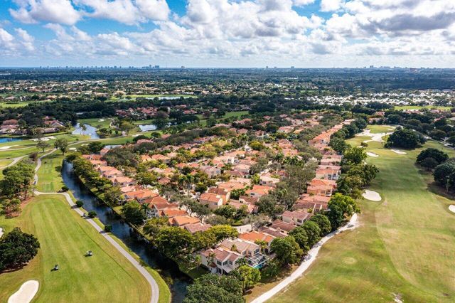 27 Via Del Corso, Palm Beach Gardens, FL 33418