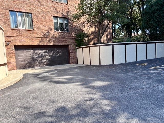 7737 W Golf Drive 101, Palos Heights, IL 60463