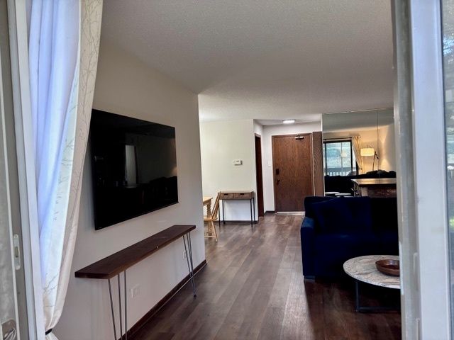 7737 W Golf Drive 101, Palos Heights, IL 60463