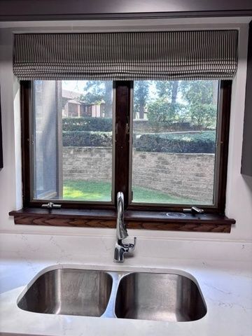 7737 W Golf Drive 101, Palos Heights, IL 60463