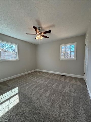 3862 Hartford Street, Winston-salem, NC 27106