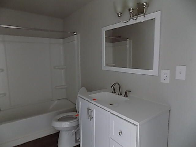 2111 N Newton Avenue, Springfield, MO 65803