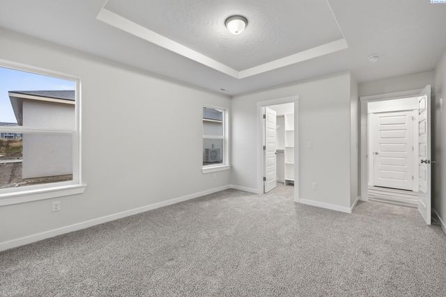 605 E Eureka Ave, Pasco, WA 99301