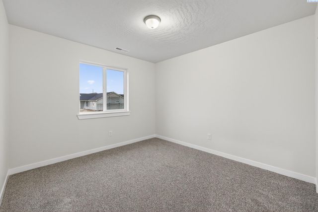 605 E Eureka Ave, Pasco, WA 99301