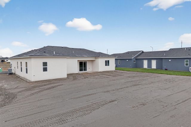 605 E Eureka Ave, Pasco, WA 99301