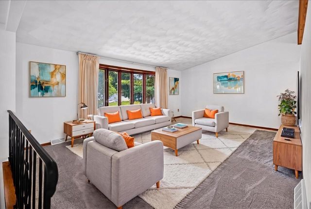 414 Jubilee Lane, Madison, WI 53718