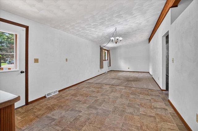 414 Jubilee Lane, Madison, WI 53718