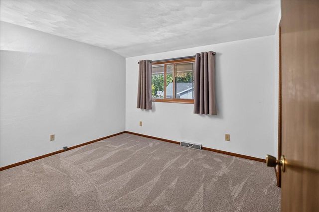 414 Jubilee Lane, Madison, WI 53718