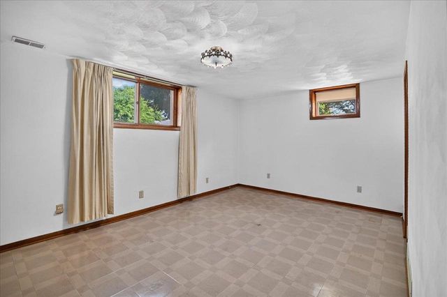 414 Jubilee Lane, Madison, WI 53718
