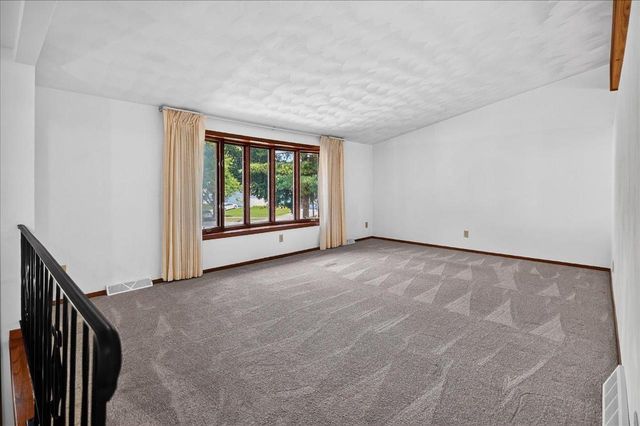 414 Jubilee Lane, Madison, WI 53718