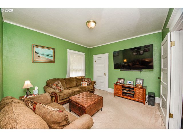 80406 BODINE Rd, Clatskanie, OR 97016