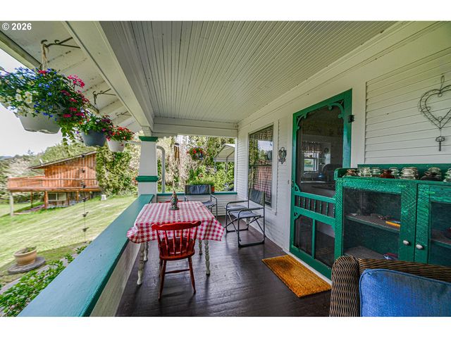 80406 BODINE Rd, Clatskanie, OR 97016