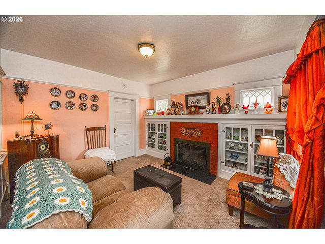 80406 BODINE Rd, Clatskanie, OR 97016