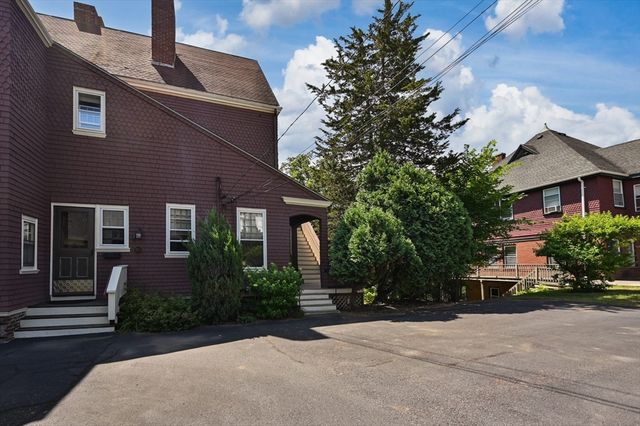 177 Main St A, Amesbury, MA 01913