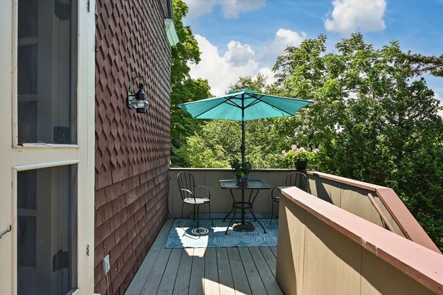 177 Main St A, Amesbury, MA 01913