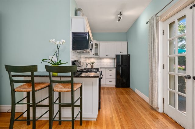 177 Main St A, Amesbury, MA 01913