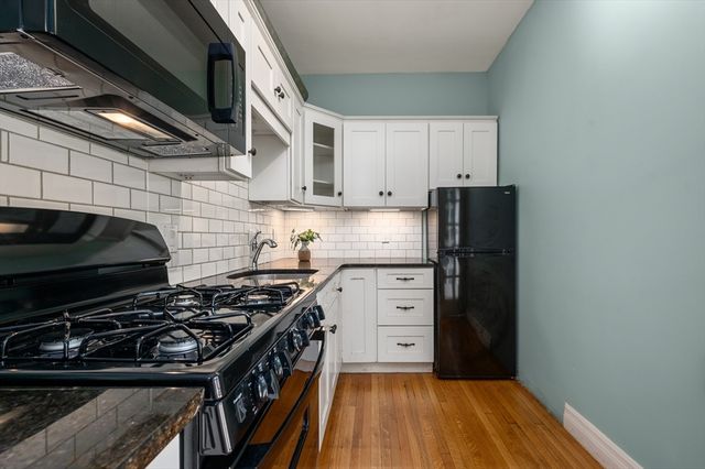 177 Main St A, Amesbury, MA 01913