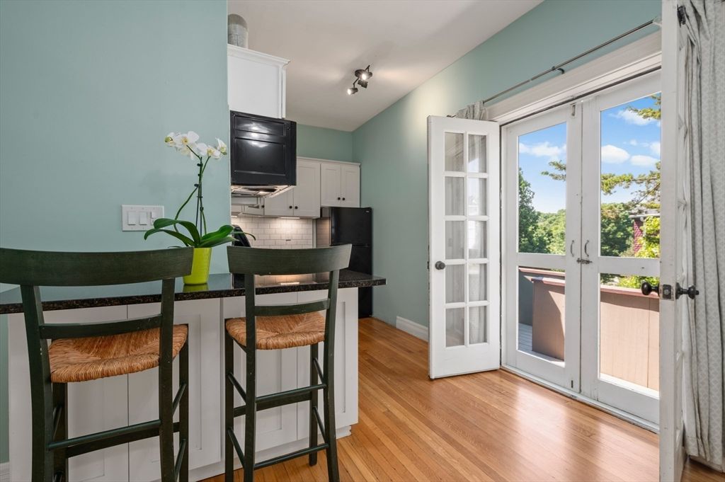 177 Main St A, Amesbury, MA 01913