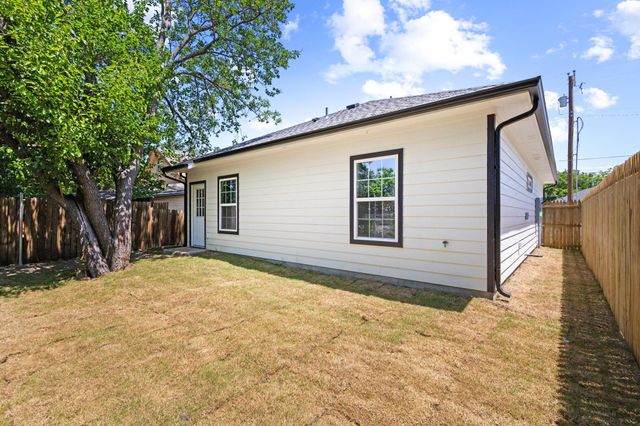 620 S First, Sherman, TX 75090