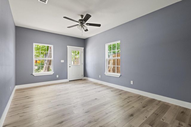 620 S First, Sherman, TX 75090