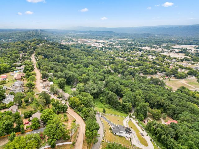557 W Shadowlawn Lot 13b Drive, Chattanooga, TN 37404