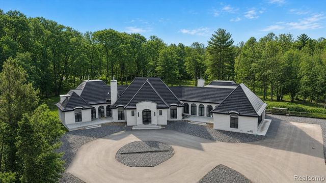 625 Fairbrook Street, Northville, MI 48167