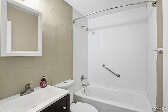 803 W Nixon Drive, O'fallon, IL 62269