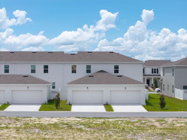 2301 WHITE BUFFALO STREET, Apopka, FL 32703