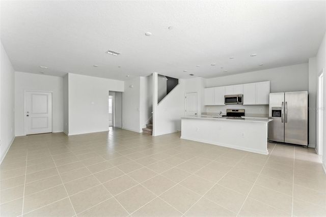 2301 WHITE BUFFALO STREET, Apopka, FL 32703