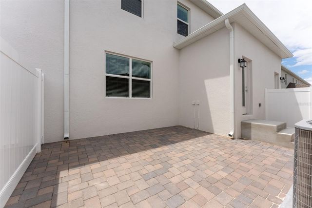 2301 WHITE BUFFALO STREET, Apopka, FL 32703