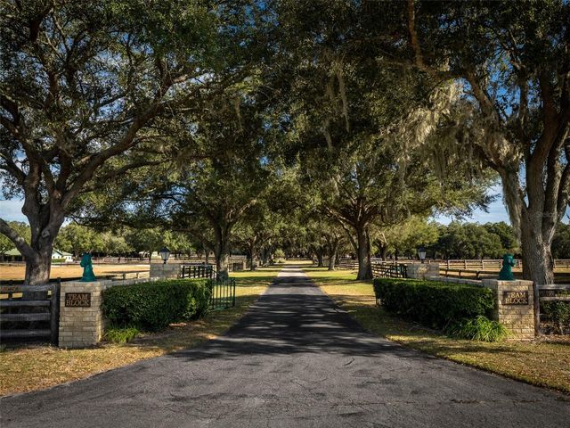 4951 SE 216TH AVENUE, Morriston, FL 32668