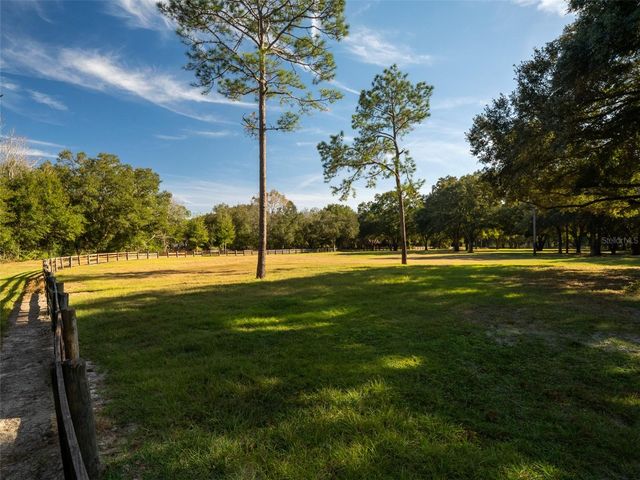 4951 SE 216TH AVENUE, Morriston, FL 32668