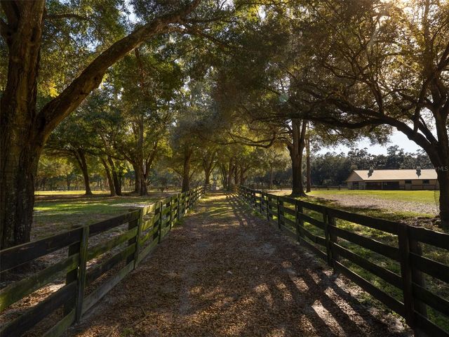 4951 SE 216TH AVENUE, Morriston, FL 32668