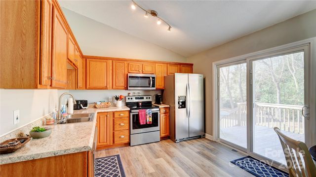 2141 Windermere Drive, Kannapolis, NC 28083