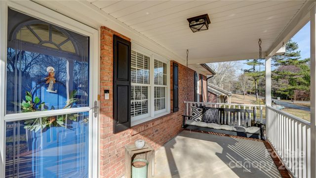 2141 Windermere Drive, Kannapolis, NC 28083