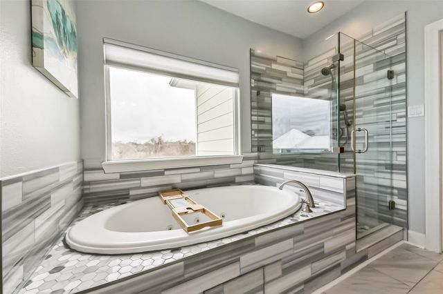 3100 Massengale Lane, Webster, TX 77598