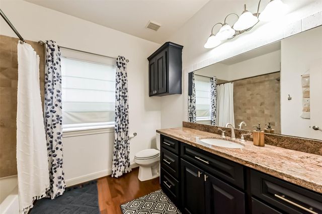 3100 Massengale Lane, Webster, TX 77598