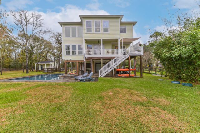 3100 Massengale Lane, Webster, TX 77598