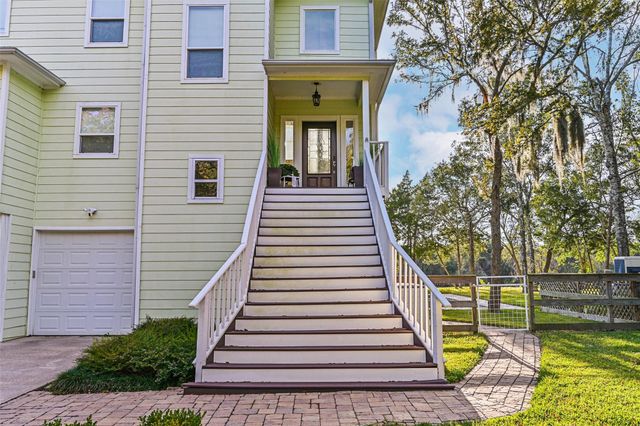 3100 Massengale Lane, Webster, TX 77598