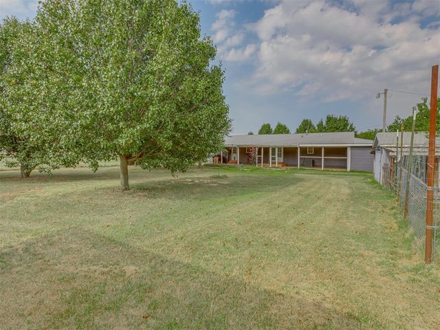 2370 Mary Niblack Road, Ardmore, OK 73401