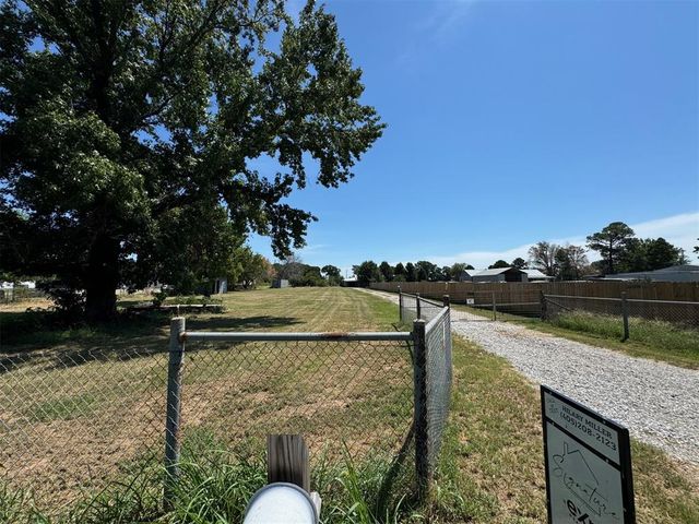 2370 Mary Niblack Road, Ardmore, OK 73401