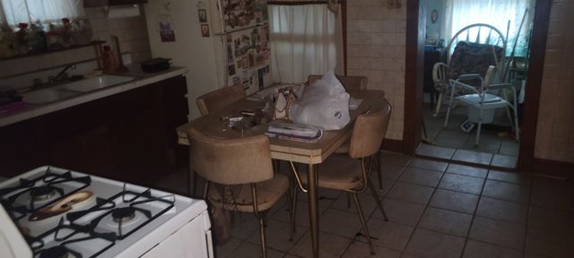 2532 Clinton Avenue, Berwyn, IL 60402